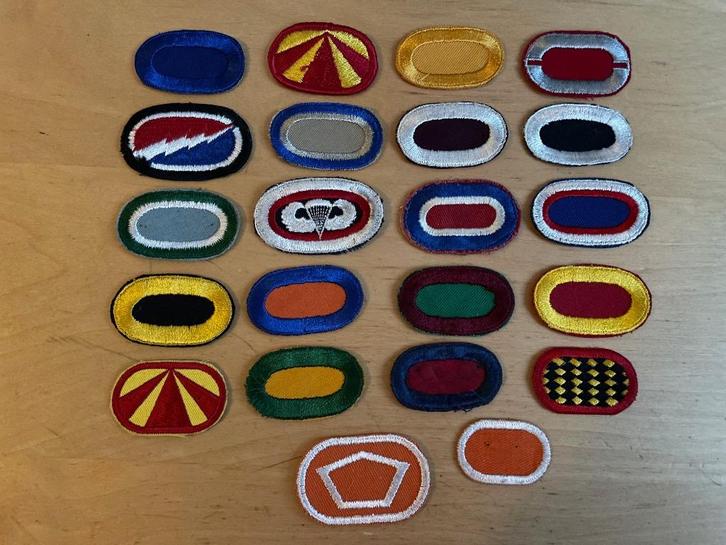 (post)WW2 US, embleem, stof, Airborne, oval en meer, Verzamelen, Militaria | Tweede Wereldoorlog, Landmacht, Embleem of Badge