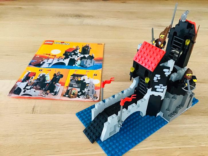 LEGO ridders 6075, castle wolfpack tower, 95% compleet, IZGS, Kinderen en Baby's, Speelgoed | Duplo en Lego, Zo goed als nieuw