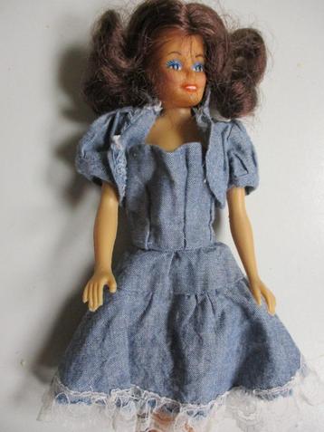 VINTAGE BARBIE CLONE  HONG KONG  beschikbaar voor biedingen