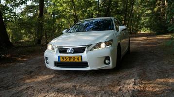 Lexus CT-H 200H 1.8 Hybrid 2011 Wit beschikbaar voor biedingen