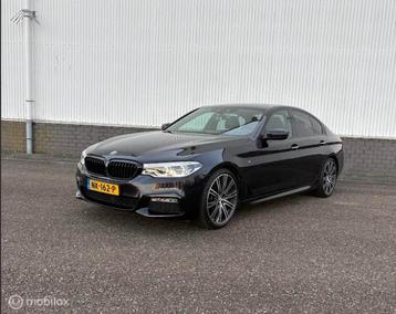 BMW 540i M-Pakket – Schuifdak , Carbon Schwarz beschikbaar voor biedingen