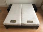 Mooi groot Auping bed met ombouw + 2 matrassen (zgan), 180 cm, 220 cm, Zo goed als nieuw, Hout