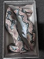 Marco Tozzi Pumps met slangenprint, Ophalen of Verzenden, Zo goed als nieuw, Overige kleuren, Pumps