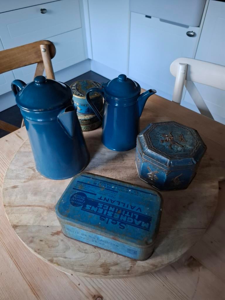 Brocante Turkoise emaille koffiepotten en blikken, Ophalen of Verzenden
