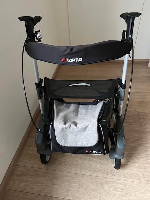 Rollator Topro Troja 5G Maat S, Diversen, Rollators, Zo goed als nieuw, Lichtgewicht, Opvouwbaar, Ophalen of Verzenden