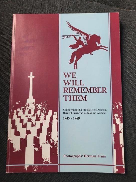 We will remember them 1945-1969, Boeken, Oorlog en Militair, Zo goed als nieuw, Landmacht, Tweede Wereldoorlog, Ophalen of Verzenden