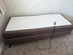 Auping electrische boxspring 200 x 90 met extra topper, Ophalen, Gebruikt, 90 cm, Eenpersoons