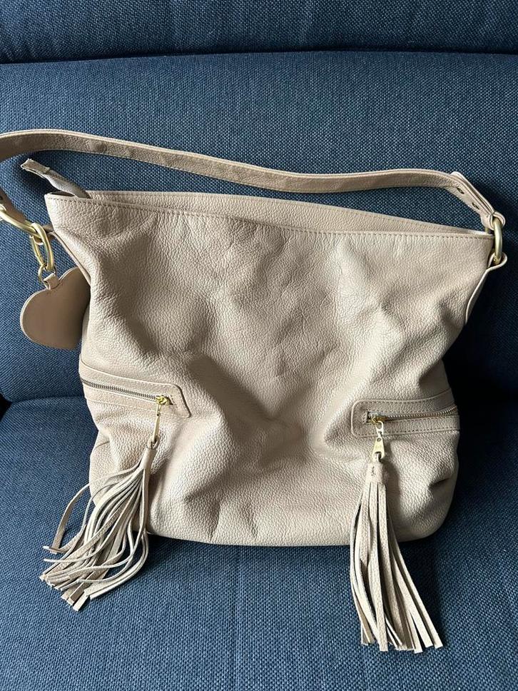 Schoudertas Fab, Sieraden, Tassen en Uiterlijk, Tassen | Schoudertassen, Zo goed als nieuw, Beige, Leer, Ophalen of Verzenden