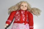 Mooie winterse pop handgemaakt met dromerige ogen, Verzamelen, Poppen, Ophalen of Verzenden, Pop