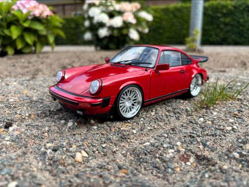 Solido Porsche 911 Carrera (930), Hobby en Vrije tijd, Modelauto's | 1:18, Zo goed als nieuw, Auto, Solido, Ophalen of Verzenden