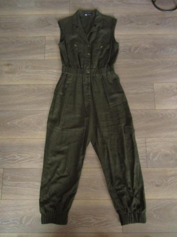 Nieuwe jumpsuit merk Zara maat M, Kleding | Dames, Jumpsuits, Nieuw, Maat 38/40 (M), Groen, Verzenden