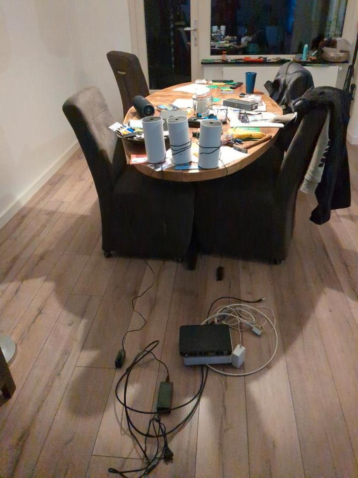 Mediabox,modem en decoboosters van ziggo, Computers en Software, Routers en Modems, Ophalen of Verzenden