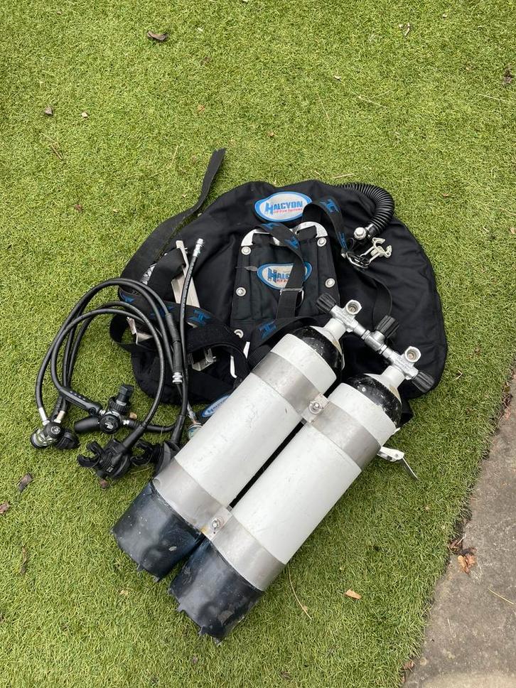 Dubbel 7 liter duikflessen, trimvest en dubbele ademautomaat, Watersport en Boten, Duiken, Zo goed als nieuw, Overige typen, Ophalen