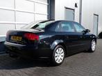 Audi A4 Limousine 2.0|Trekhaak|Clima|Cruise, Auto's, Audi, Voorwielaandrijving, 65 €/maand, Stof, Gebruikt