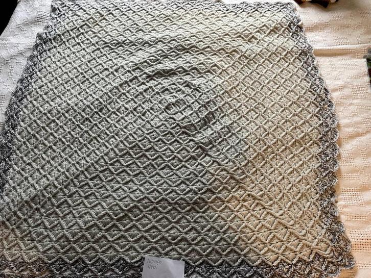 Grijs gehaakte babydeken 100X110, Kinderen en Baby's, Dekens, Slaapzakjes en Inbakerproducten, Nieuw, Deken, 100 cm of meer, Ophalen of Verzenden