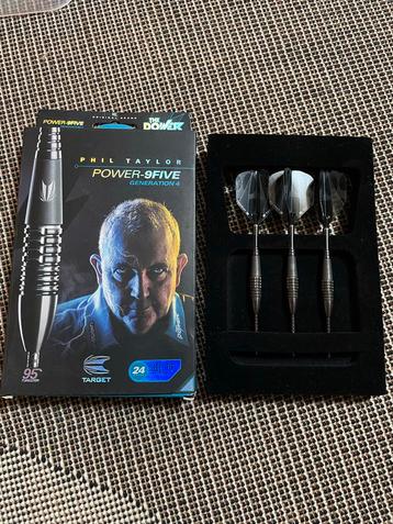 Phil Taylor Power 9Five Gen 4 Dartpijlen - Nieuwstaat! beschikbaar voor biedingen