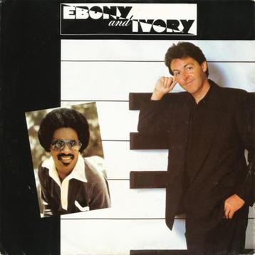 Single (1982) Paul Mc Cartney +Stevie Wonder- Ebony and Ivor beschikbaar voor biedingen