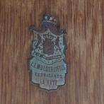 Wie weet iets over deze firma. Gelieerd aan koningshuis., Ophalen