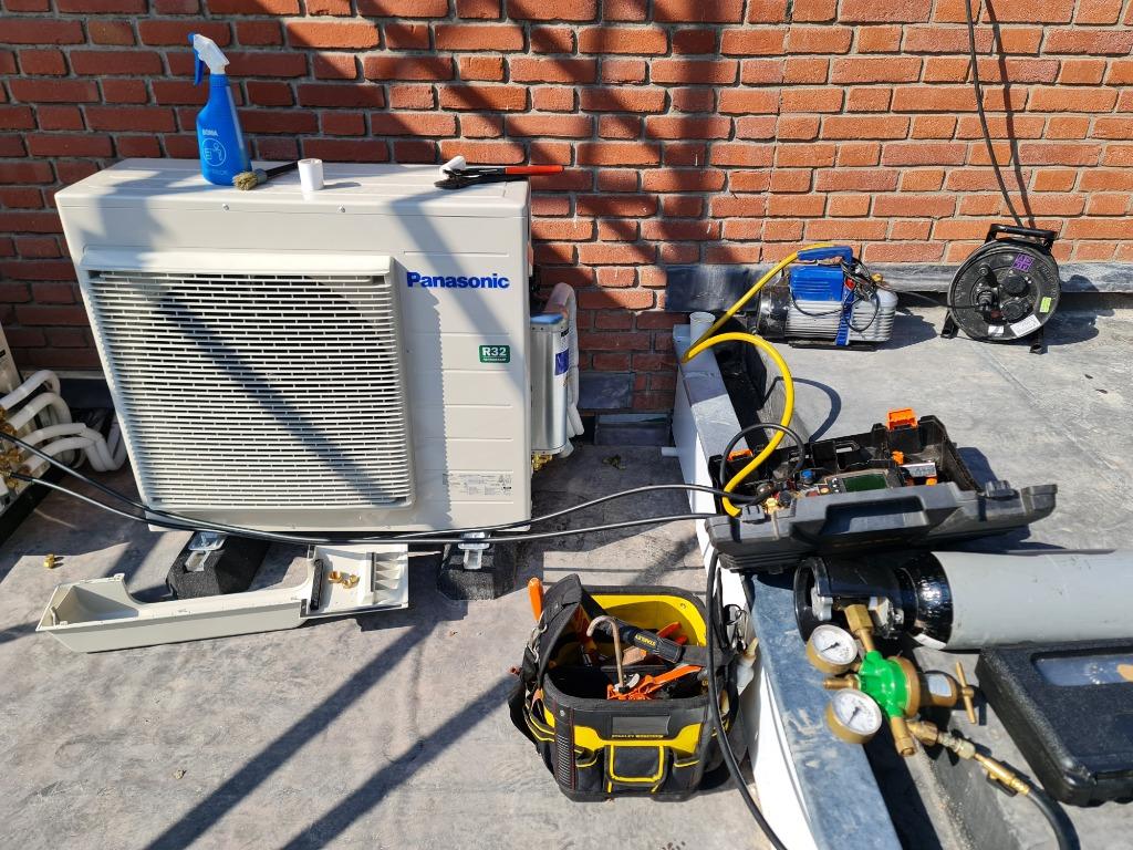 Airco monteur montage en inbedrijfstellen, Witgoed en Apparatuur, Airco's, Nieuw, Wandairco, 100 m³ of groter, 3 snelheden of meer
