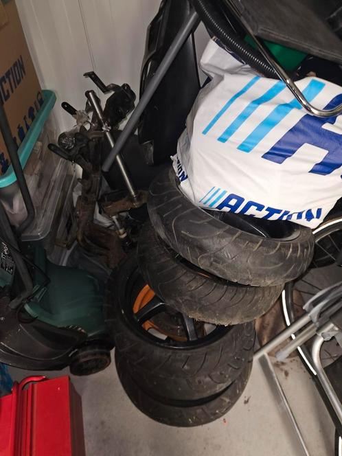 Velgen + band yamaha aerox + aprilia sr50, Fietsen en Brommers, Brommeronderdelen | Algemeen, Gebruikt, Overige typen, Ophalen of Verzenden