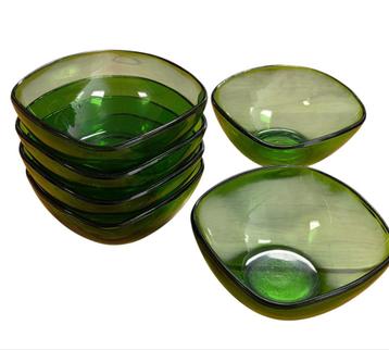 2290 Retro Glazen Schaaltjes - Set van 6 stuks 5x11x11 beschikbaar voor biedingen