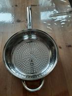 HAPJES / BRAAD PAN MET DEKSEL - RVS - DIA 25,5 CM - HG 8 CM, Ophalen of Verzenden, Zo goed als nieuw, Rvs, Koekenpan of Braadpan