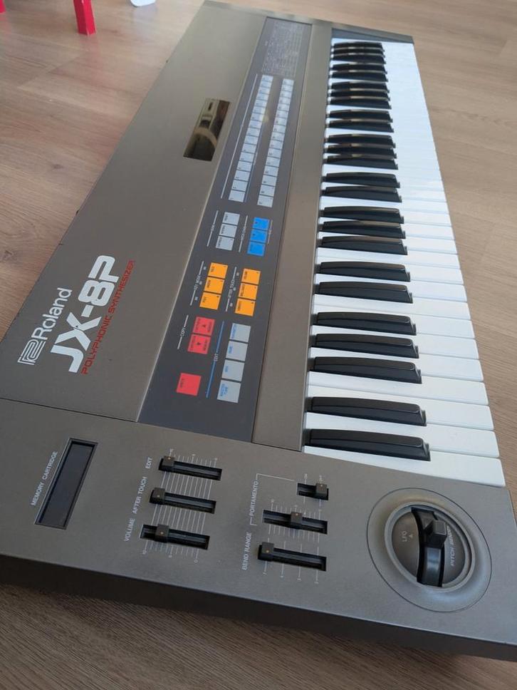Roland JX-8P Synthesizer - Klassieker!, Muziek en Instrumenten, Synthesizers, Gebruikt, 61 toetsen, Roland, Met midi-aansluiting