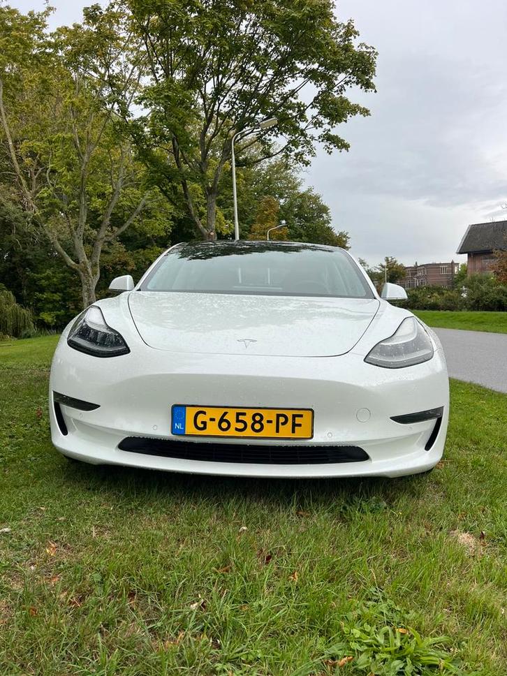 Tesla Model 3 2019 Wit, Auto's, Tesla, Particulier, Model 3, Achteruitrijcamera, Adaptive Cruise Control, Airbags, Airconditioning