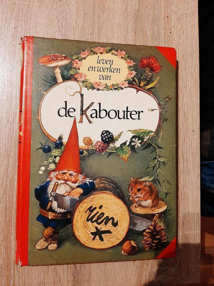 Kabouter Boeken x2 -Rien Poortvliet., Boeken, Sprookjes en Fabels, Gelezen, Verzenden