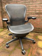 Herman Miller Aeron (Maat B, Classic), Ergonomisch, Bureaustoel, Zo goed als nieuw, Zwart