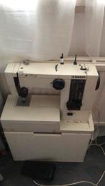 Elektrische Oude naaimachine met koffer en pedaal, Hobby en Vrije tijd, Naaimachines en Toebehoren, Ophalen of Verzenden, Zo goed als nieuw
