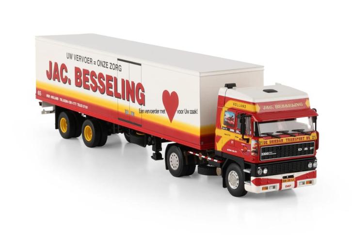 De Drieban Transport; DAF 3300 SPACE CAB 4X2 CLASSIC BOX, Hobby en Vrije tijd, Modelauto's | 1:50, Nieuw, Bus of Vrachtwagen, Wsi