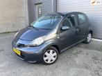 Toyota Aygo 1.0-12V Access, Voorwielaandrijving, Euro 5, Gebruikt, 4 stoelen