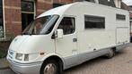 Ruime en luxe gezinscamper – Iveco Mobilvetta Euroyacht 175, Caravans en Kamperen, Chemisch toilet, Ringverwarming, Luifel, 7 tot 8 meter