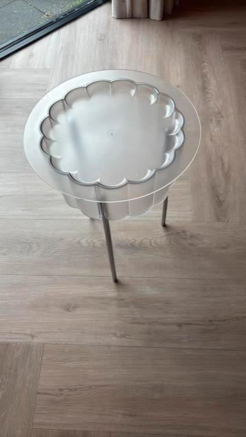 Ikea Hatten tafeltje uit de jaren 90 beschikbaar voor biedingen