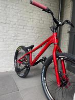 Dirt jumper, trail bike custom build, Fietsen en Brommers, Fietsen | Crossfietsen en BMX, Ophalen, Zo goed als nieuw, Aluminium