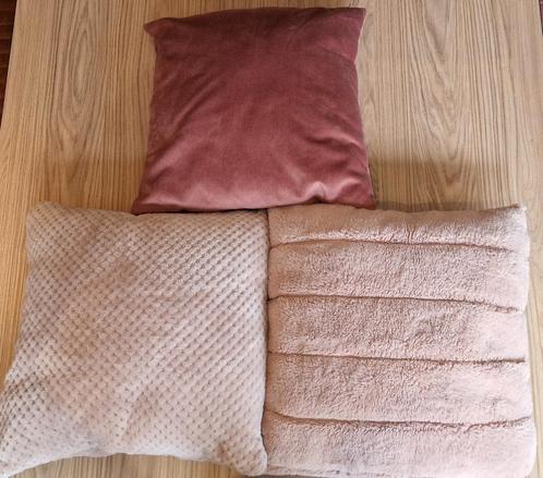 3 kussens roze 40x40 - netjes!, Huis en Inrichting, Woonaccessoires | Kussens, Zo goed als nieuw, Roze, Vierkant, Ophalen