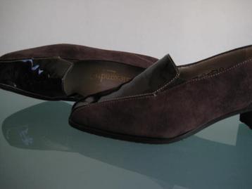 ALEXANDRIA Nieuwe bruine pumps 41 beschikbaar voor biedingen