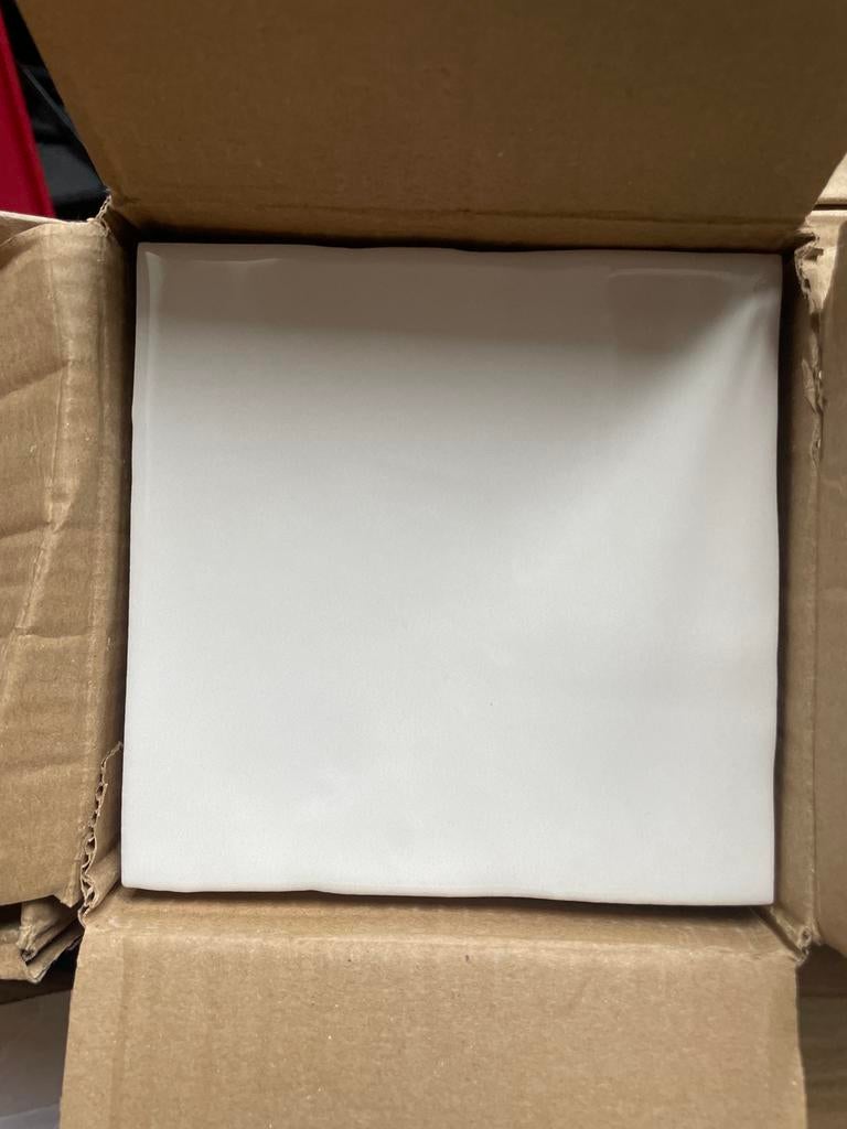 VIVES wandtegels wit en bordeaux, Ophalen, Nieuw, Minder dan 20 cm, Minder dan 20 cm