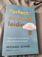 Michael Schur - Perfect: de handleiding, Ophalen of Verzenden, Zo goed als nieuw, Michael Schur