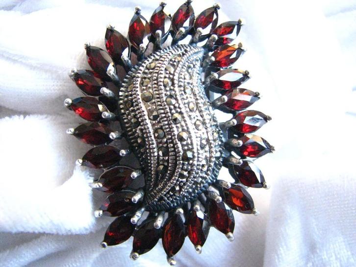 Prachtige Grote Zware Robuuste Zilveren Ring met Granaten, Sieraden, Tassen en Uiterlijk, Antieke sieraden, Ring, Zilver, Met edelsteen