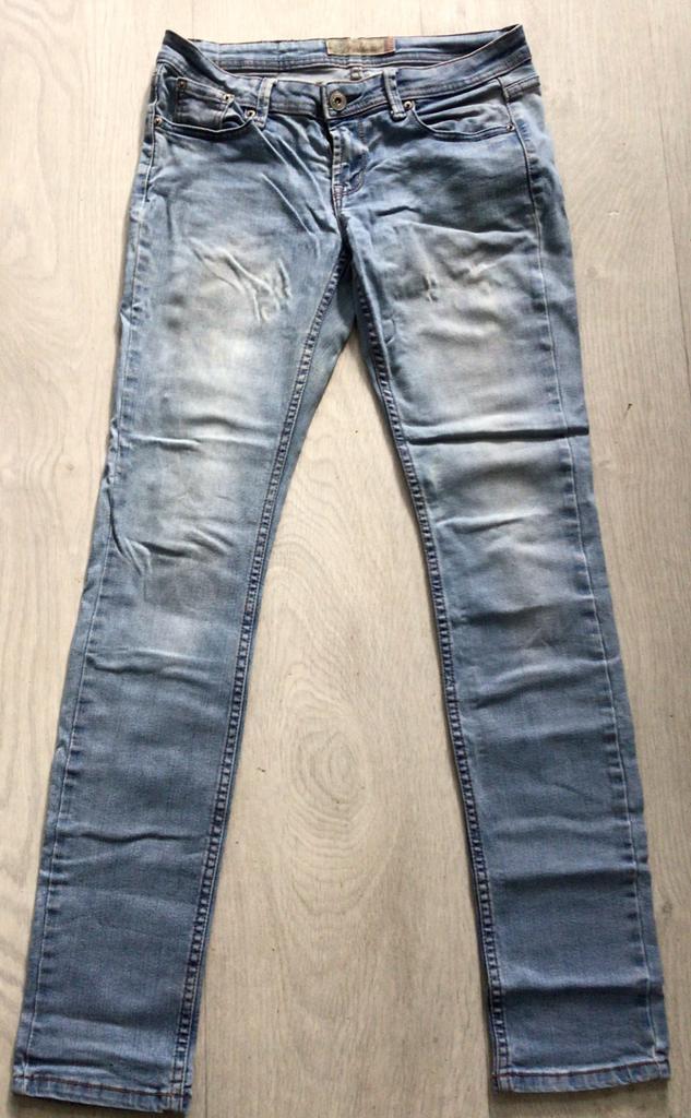 Blauwe spijkerbroek jeans maat W29 van fishbone, Kleding | Dames, Spijkerbroeken en Jeans, Gedragen, W28 - W29 (confectie 36)