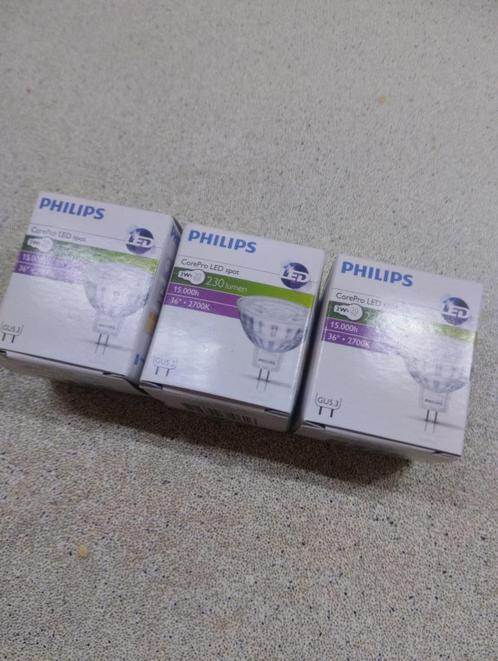 Te koop; Philips CorePRO LED spot., Huis en Inrichting, Lampen | Losse lampen, Nieuw, Led-lamp, Ophalen of Verzenden