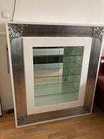 Nette vitrinekast  met veel glas, Ophalen, 50 tot 100 cm, 150 tot 200 cm, 25 tot 50 cm