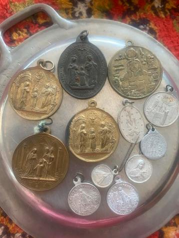 Heilig Hart Penningen Collectie beschikbaar voor biedingen