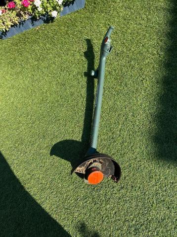 grastrimmer van Black & Decker beschikbaar voor biedingen