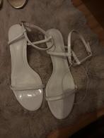 Witte Hakken - Nieuw!, Kleding | Dames, Schoenen, Ophalen of Verzenden, Nieuw, Wit, Pumps
