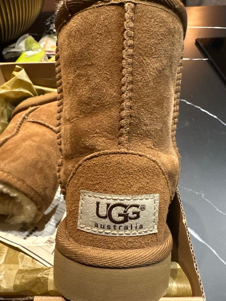 Nieuwe Uggs maat 23, Ophalen, Nieuw