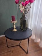 Zwarte ronde bijzettafel houtlook zgan, Huis en Inrichting, Tafels | Bijzettafels, Ophalen, Overige materialen, Minder dan 55 cm