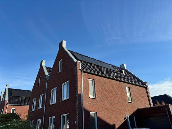 6 Zonnepanelen Compleet met Rails & Omvormer, Doe-het-zelf en Verbouw, Zonnepanelen en Toebehoren, Gebruikt, Compleet systeem